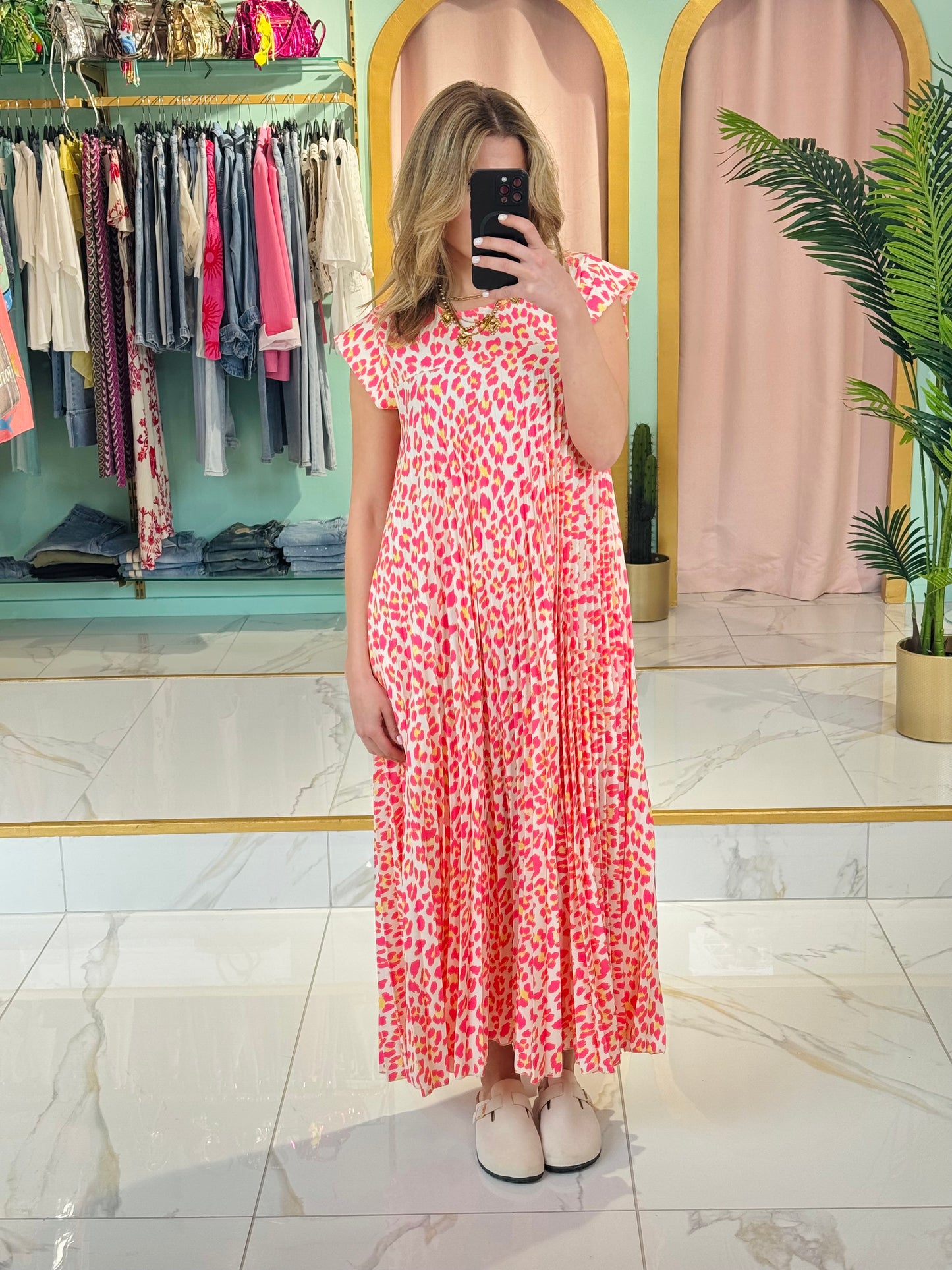 Robe longue plissée léopard – rose