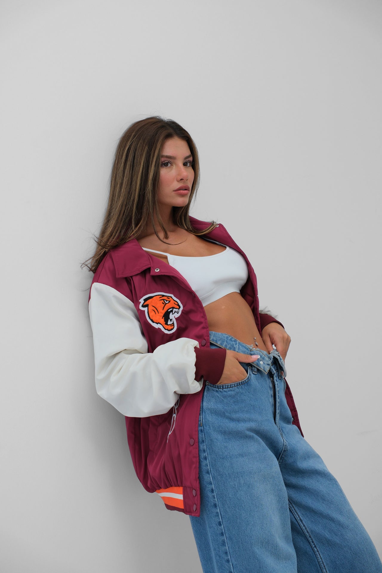 Blouson college brodé bicolore avec poches bordeaux