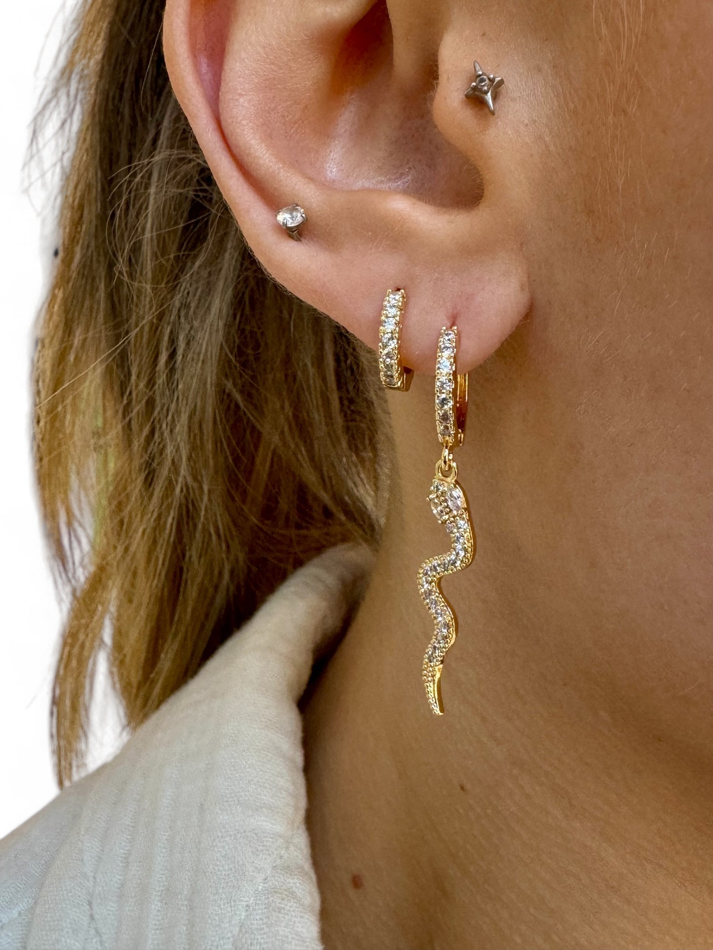 Bo gamme spacy anneau strass et serpent strass ( existe coloris or ou argent)