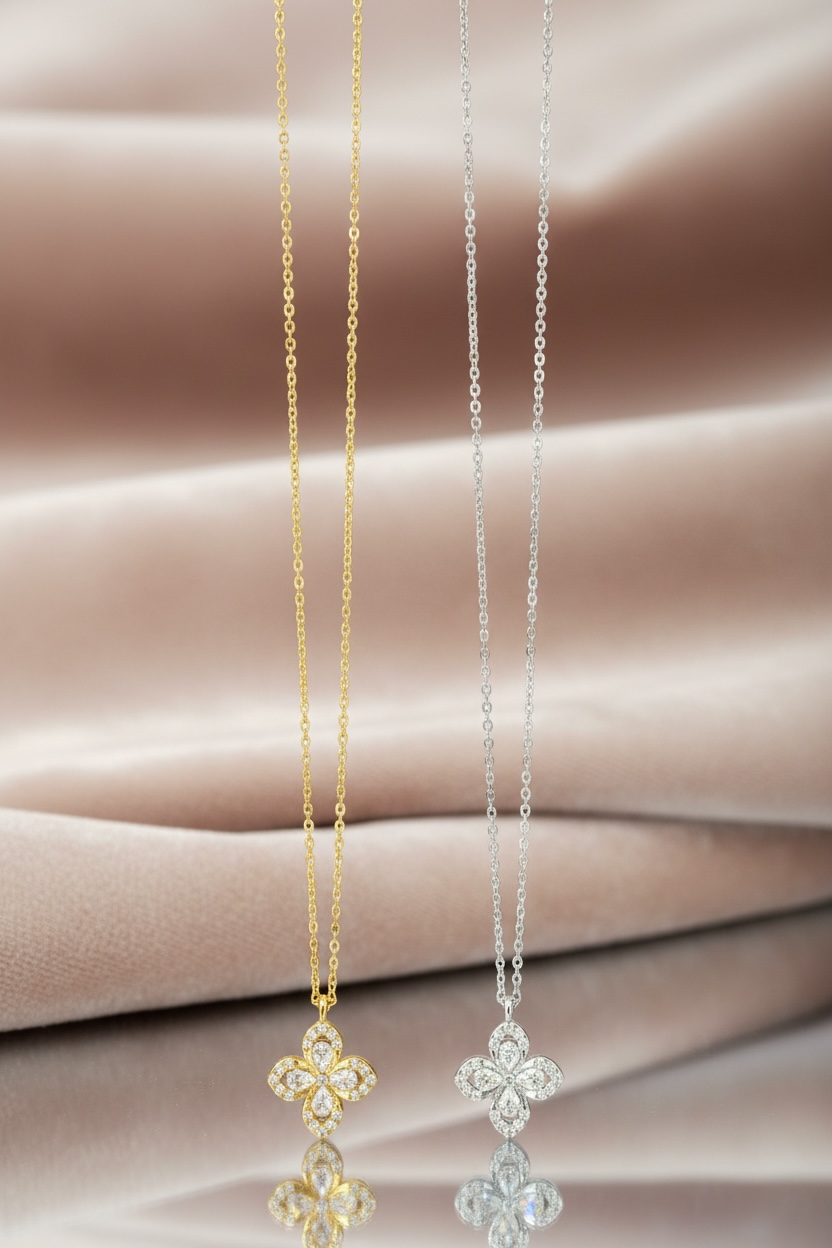 Collier fleur simple