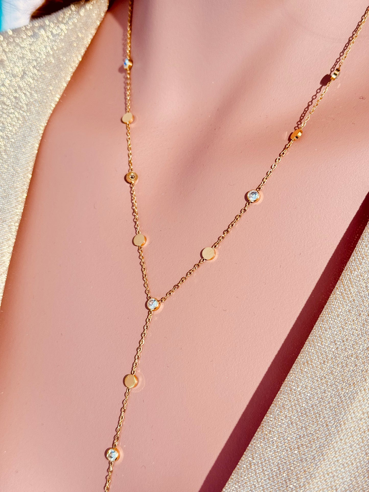 Collier cascade à strass or