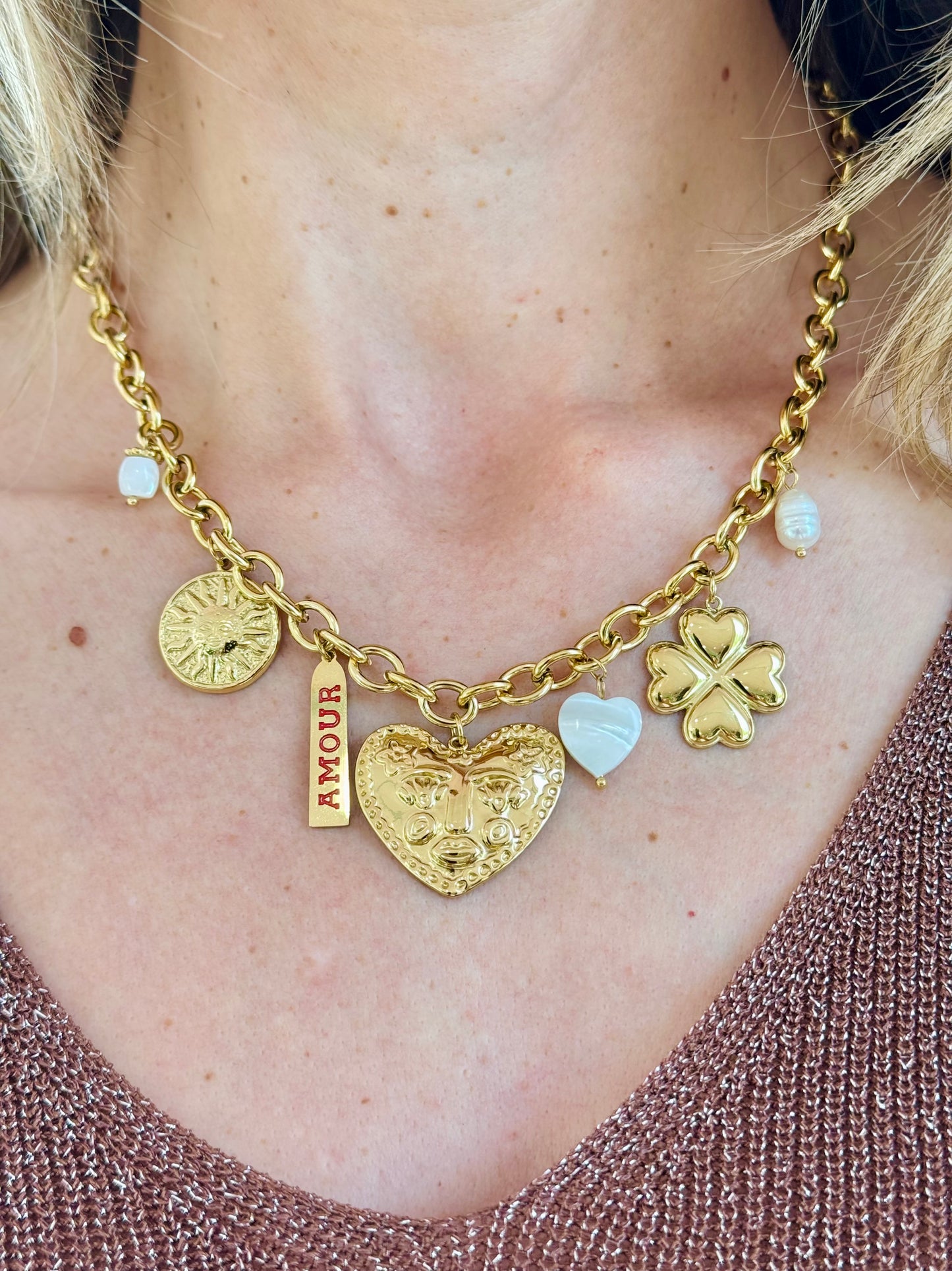 Collier charms cœur et plaque amour