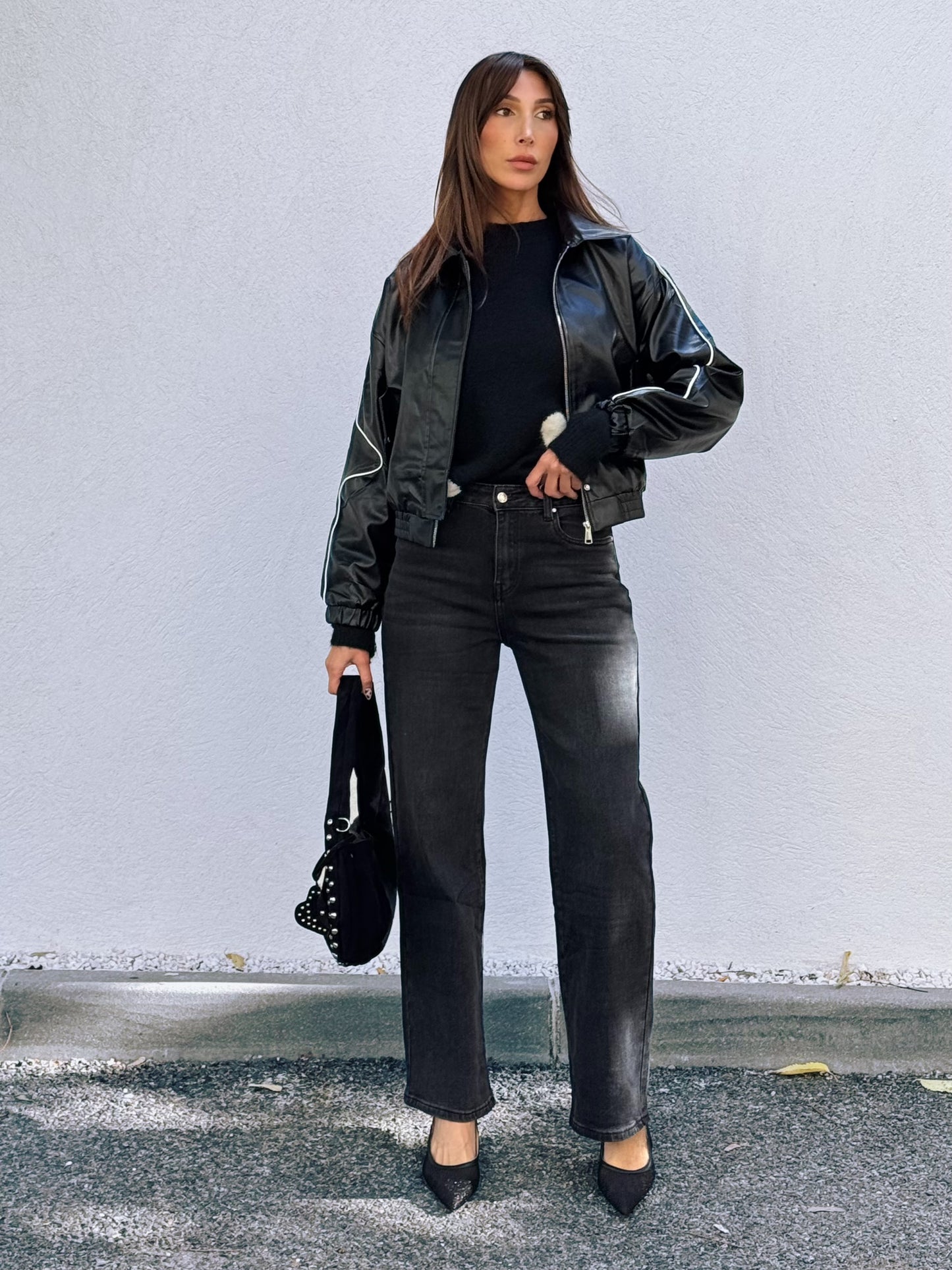 Bombers noir en simili bande blanche