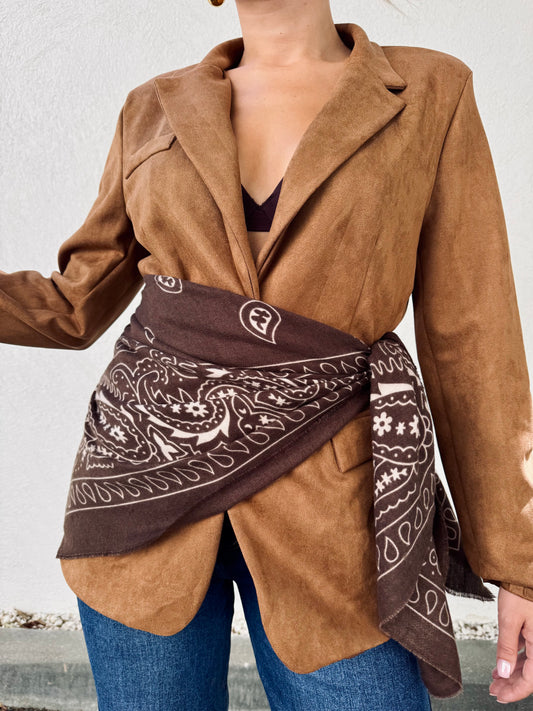 Grand chèche imprimé style bandana – Marron & écru