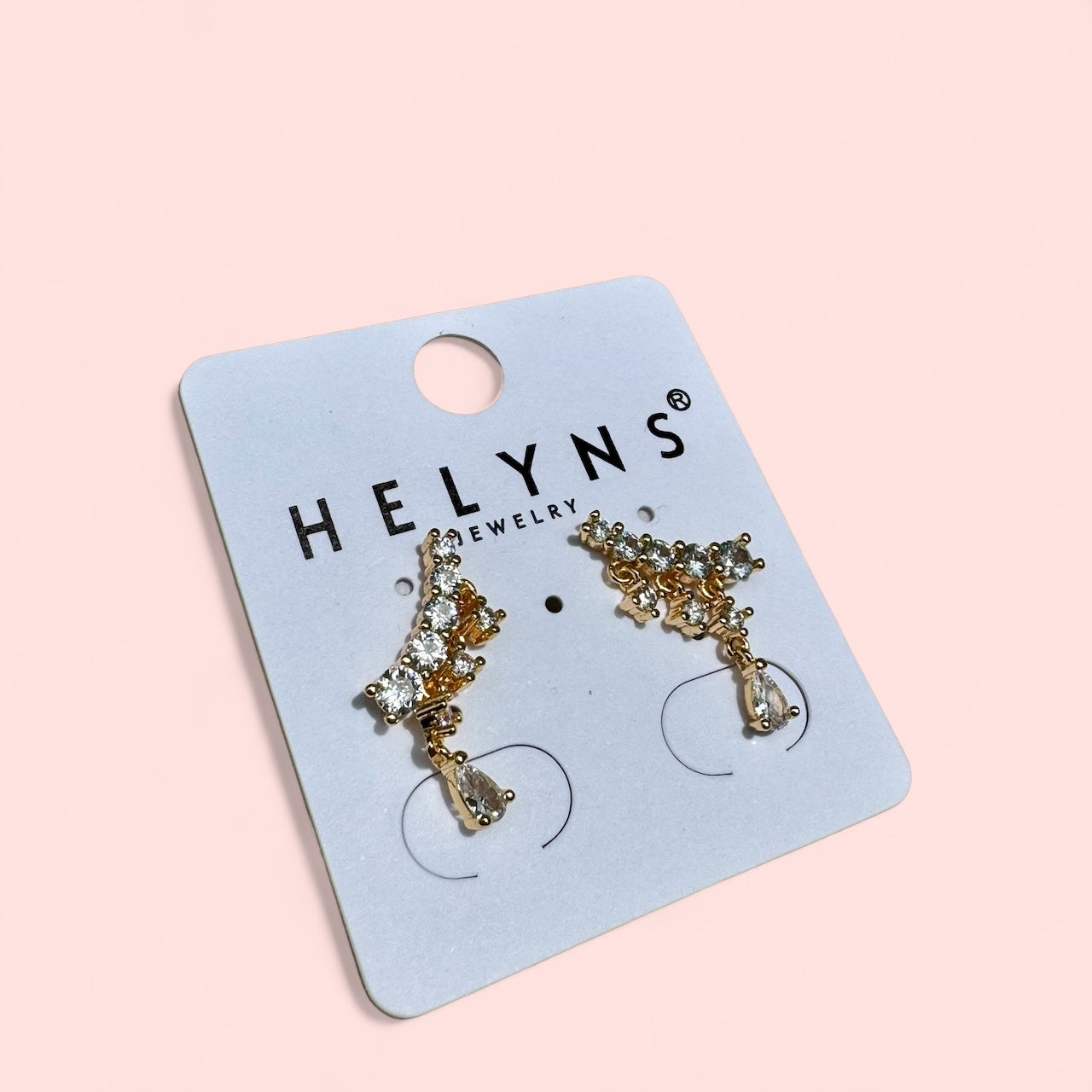 Boucle d’oreille barre strass en cascade ( disponible en coloris or ou argent)