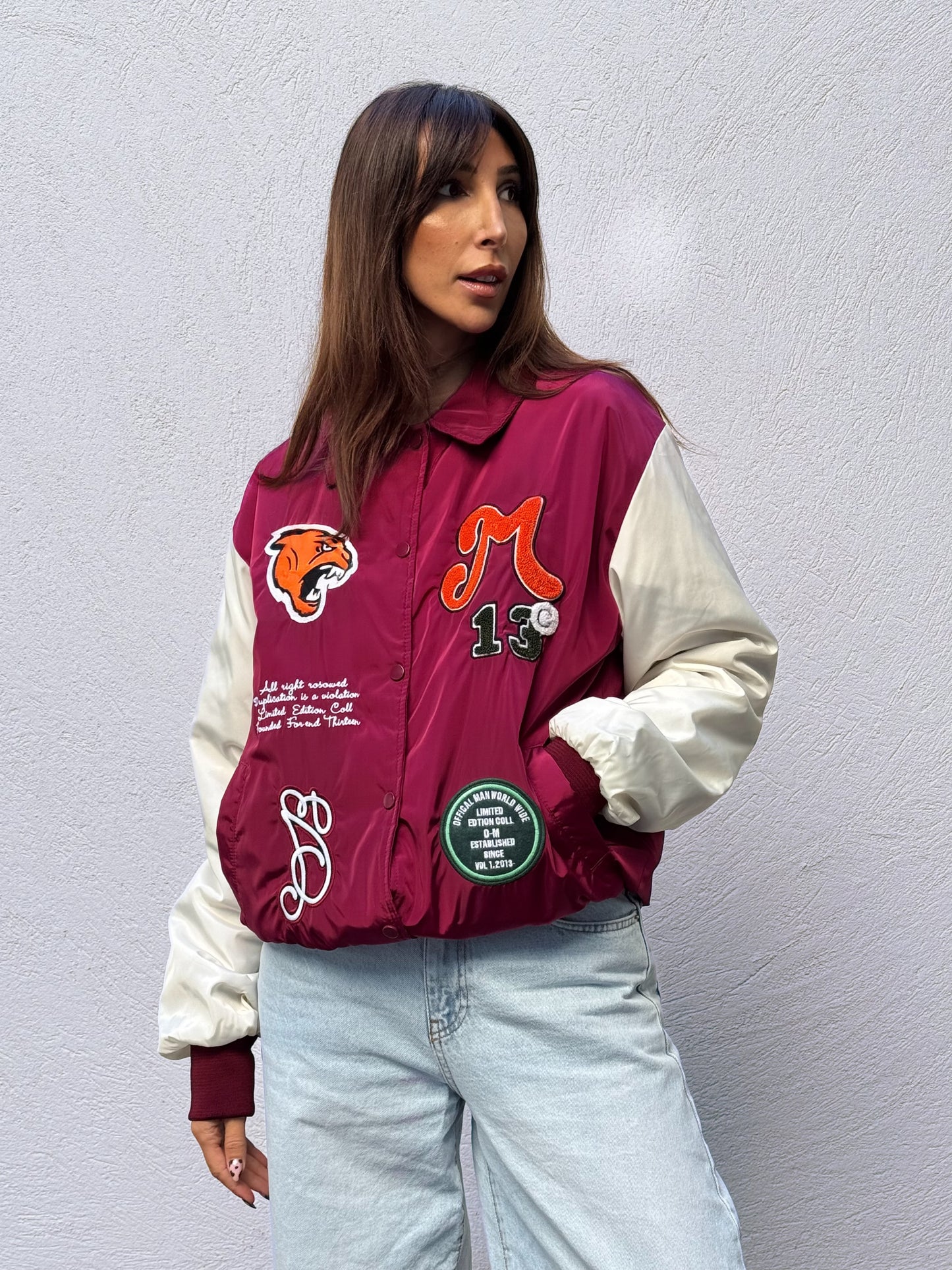 Blouson college brodé bicolore avec poches bordeaux