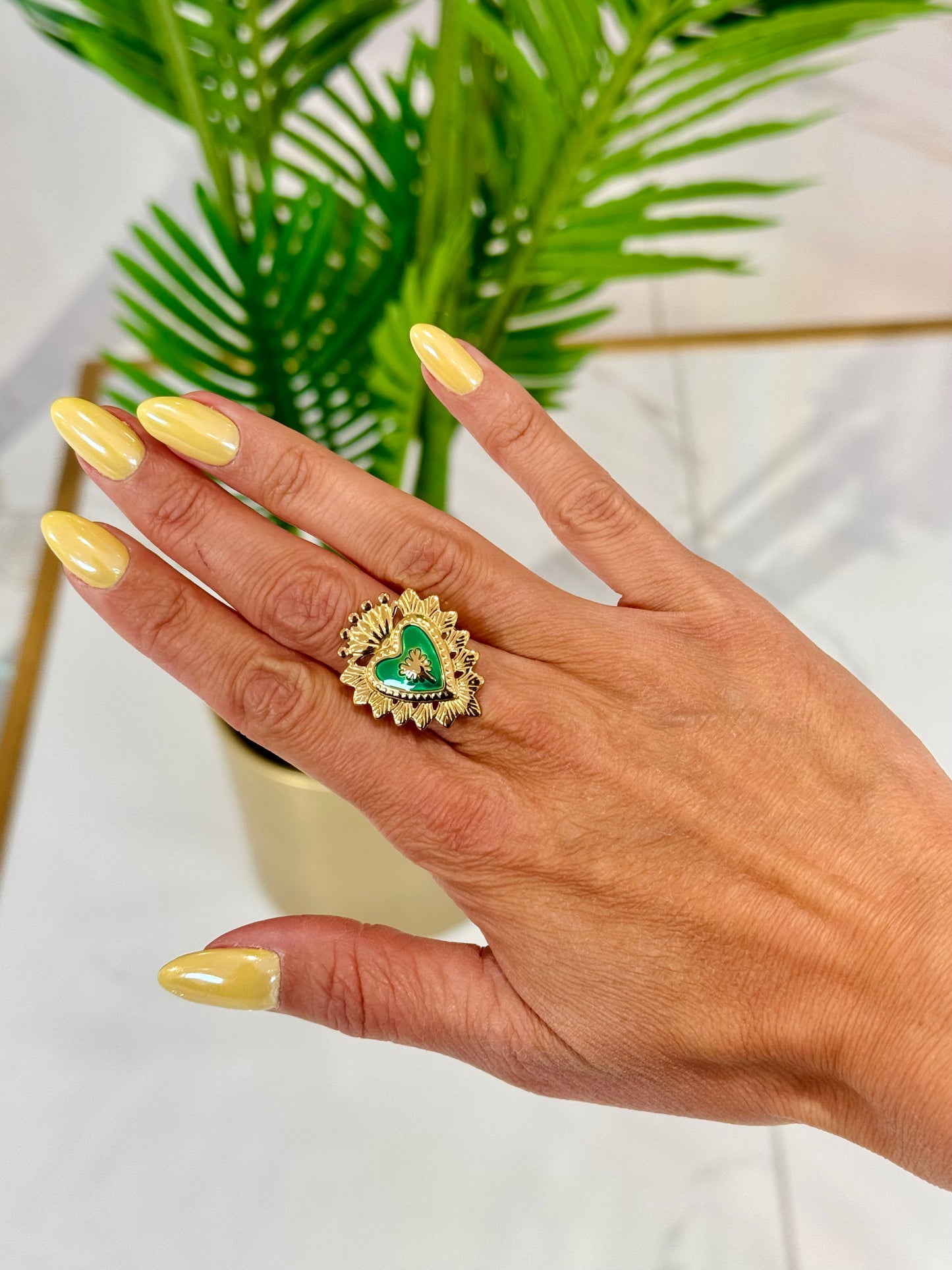 Bague cœur vert