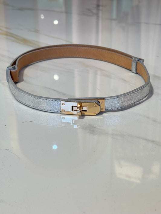 Ceinture en cuir brillant argent