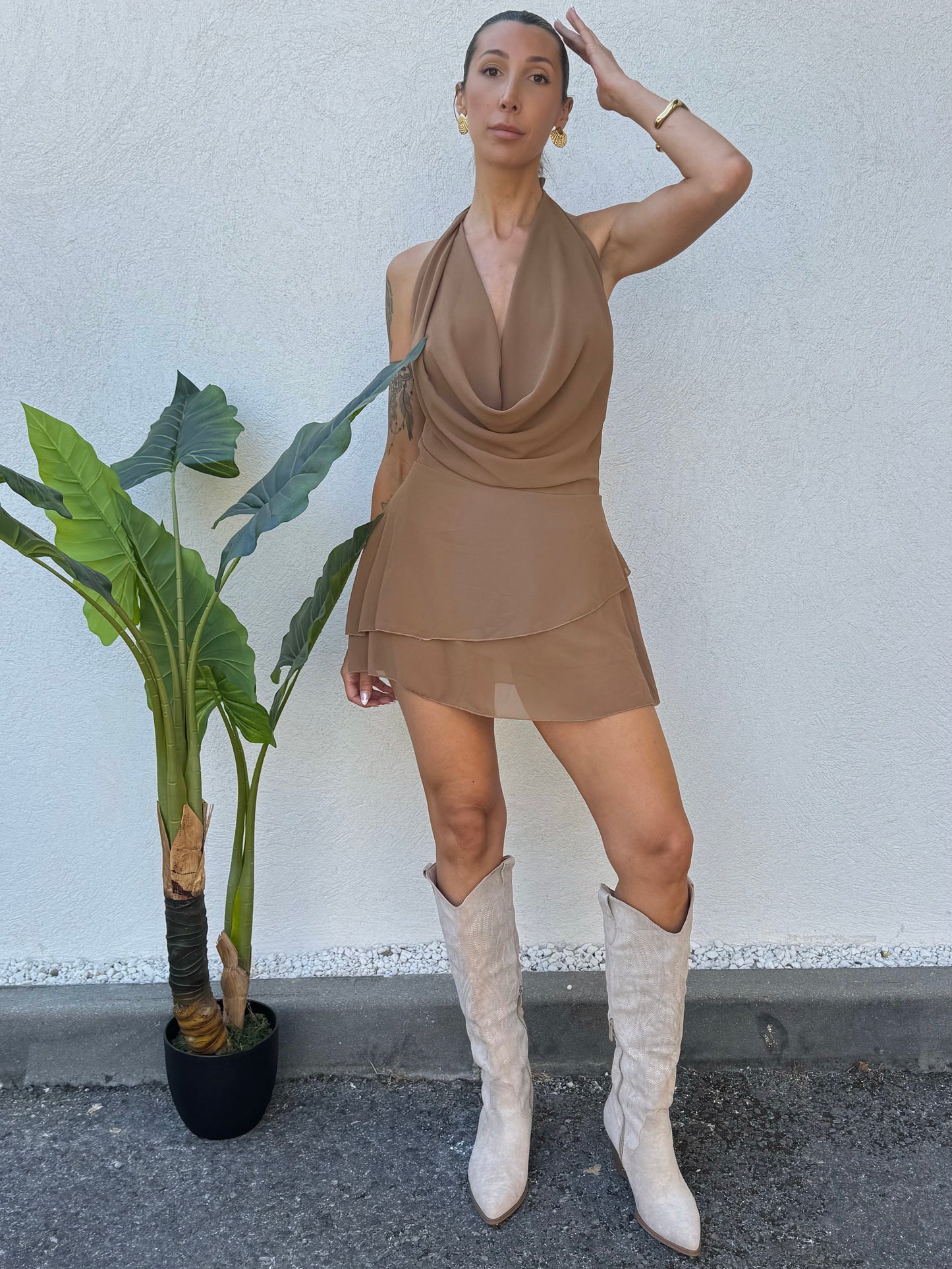 Robe Fluide Col Bénitier –camel