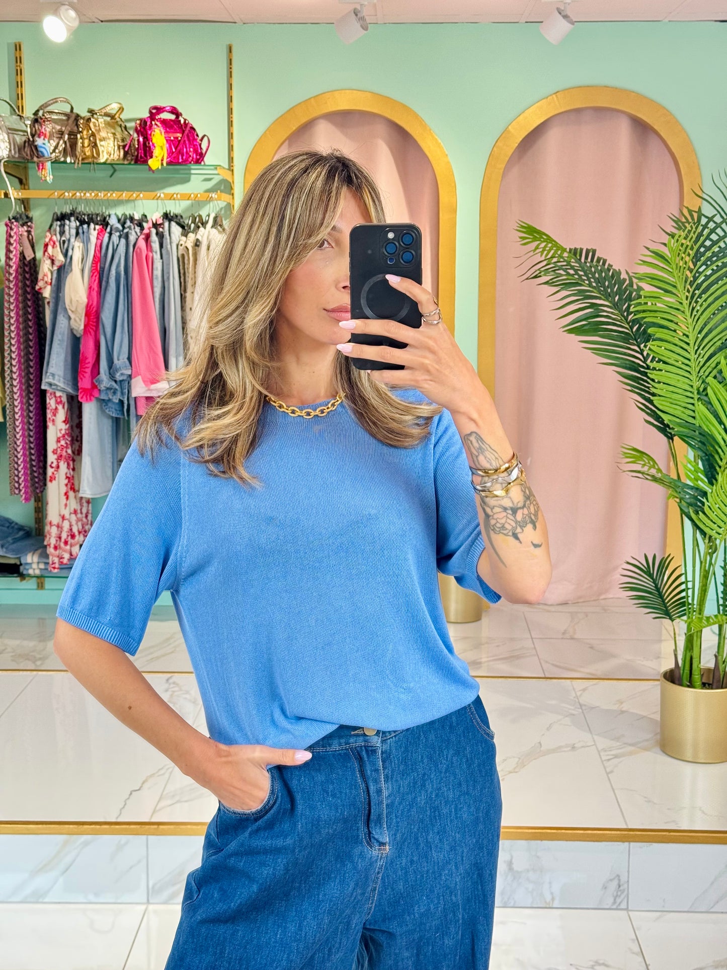 Top en maille fluide – confort & basique coloris bleu