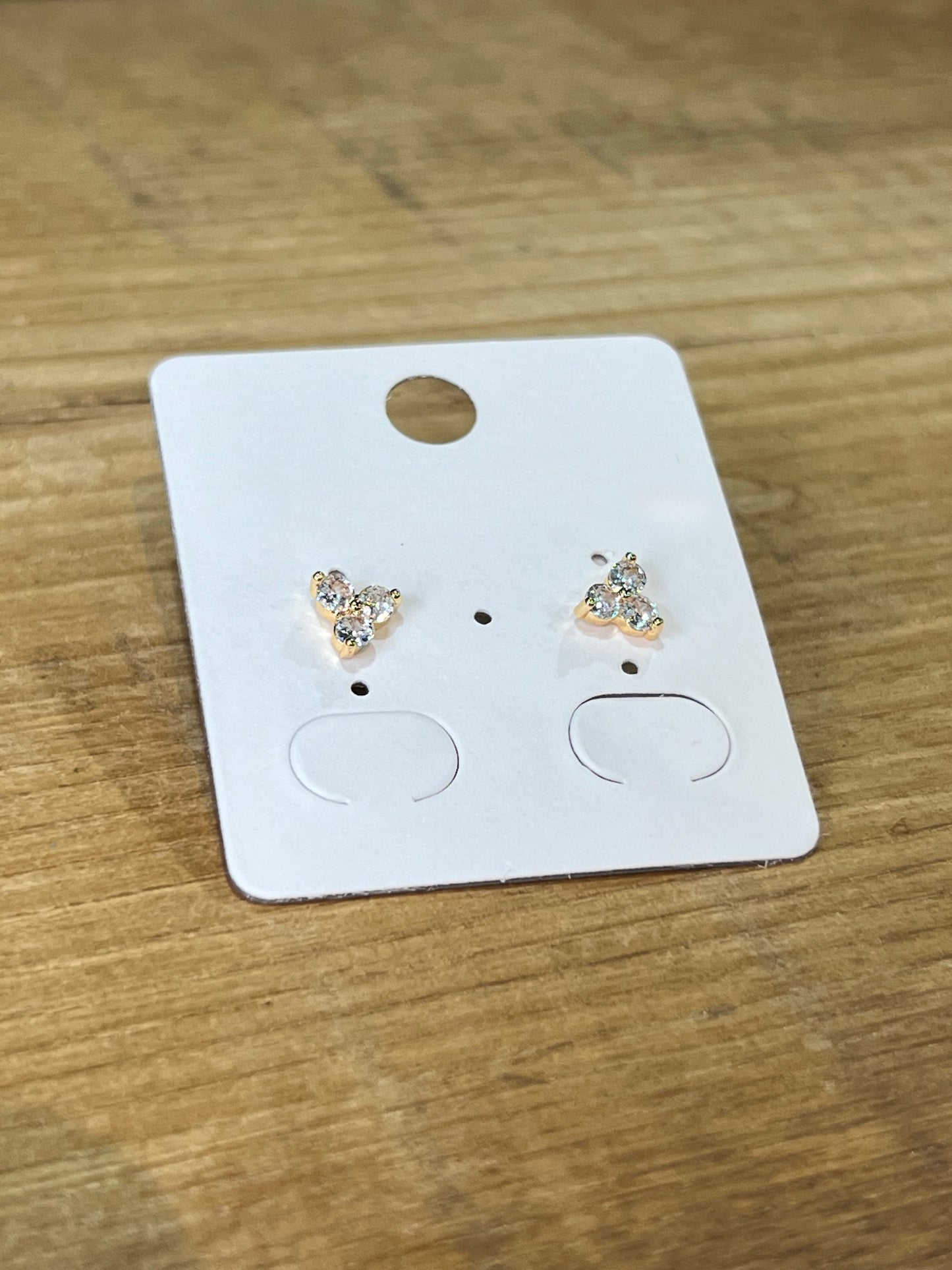 Boucles d’oreilles puces mini fleurs