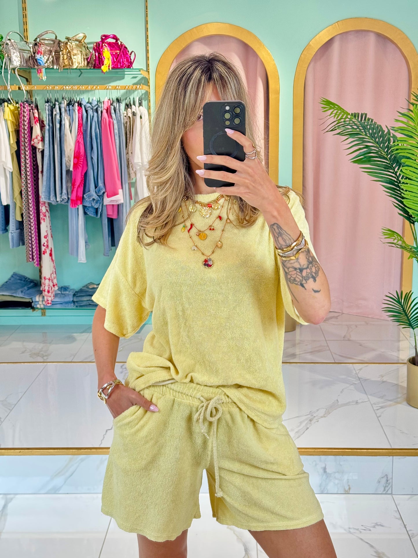 Ensemble éponge loose – Le look chill & stylé de l’été coloris jaune