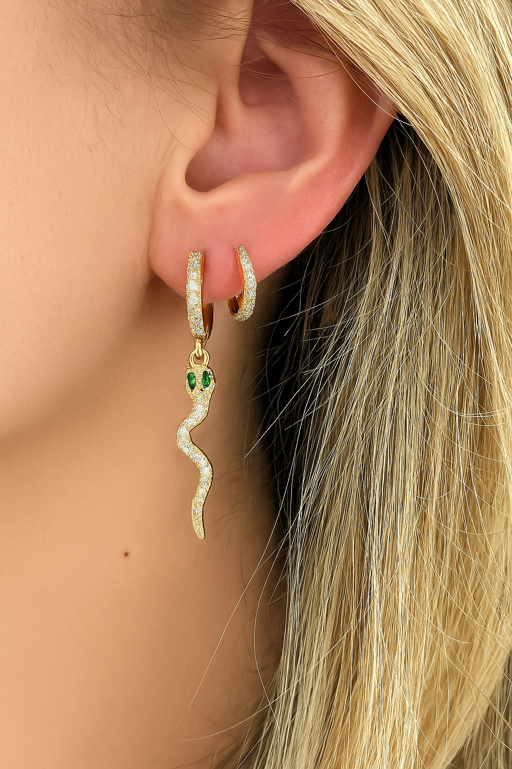 Boucle d’oreille spacy pendentif serpent yeux vert