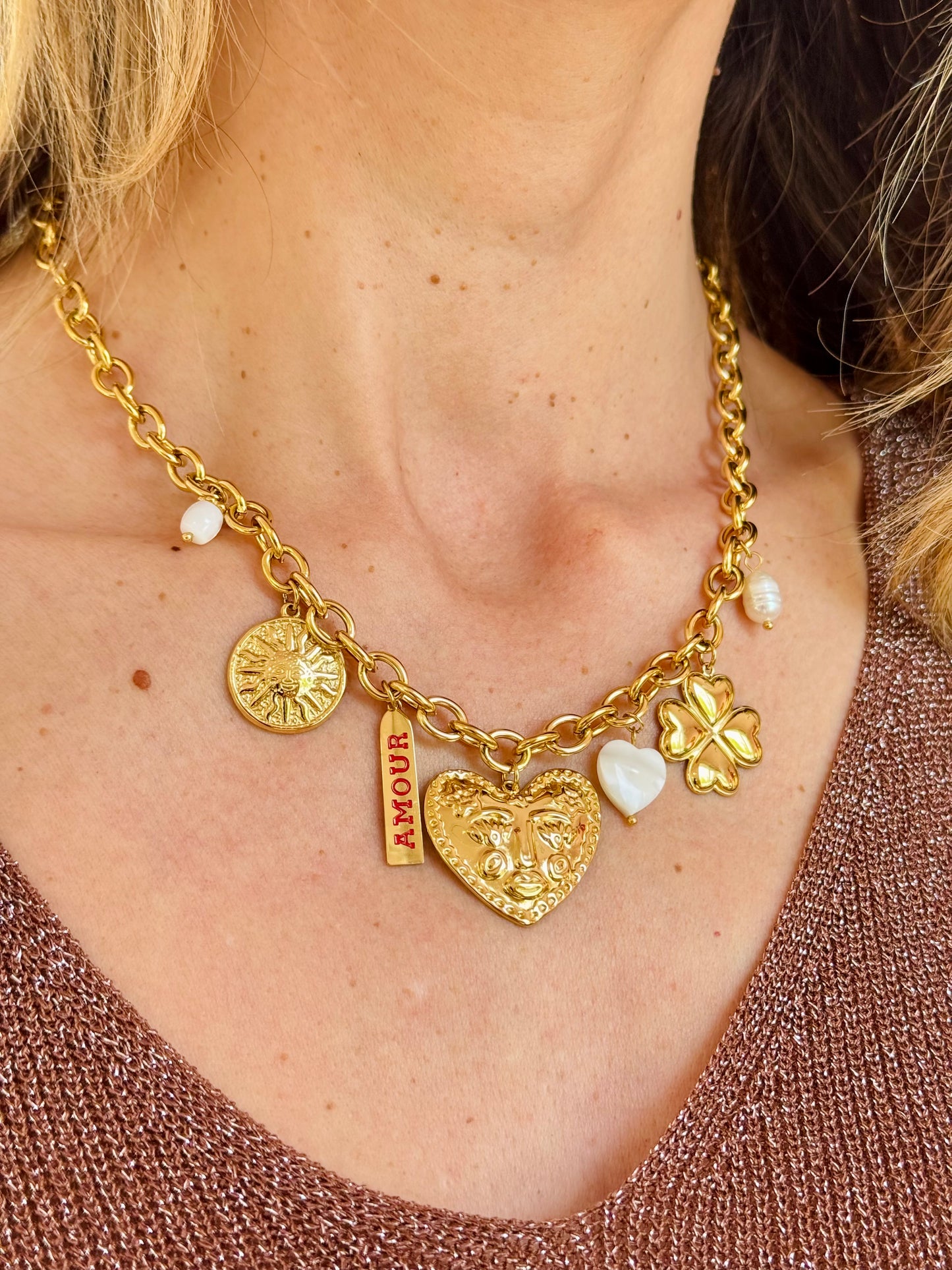 Collier charms cœur et plaque amour