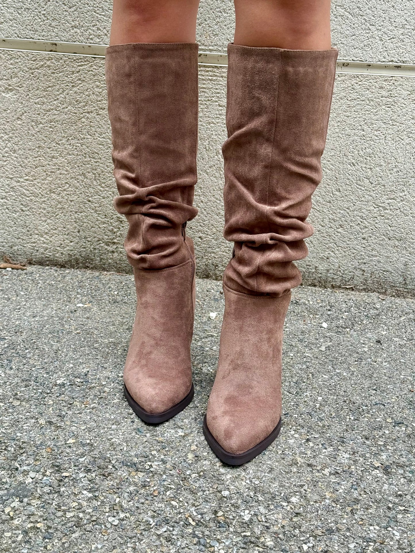 Bottes Hautes à Talons en Suédine Effet Froissé