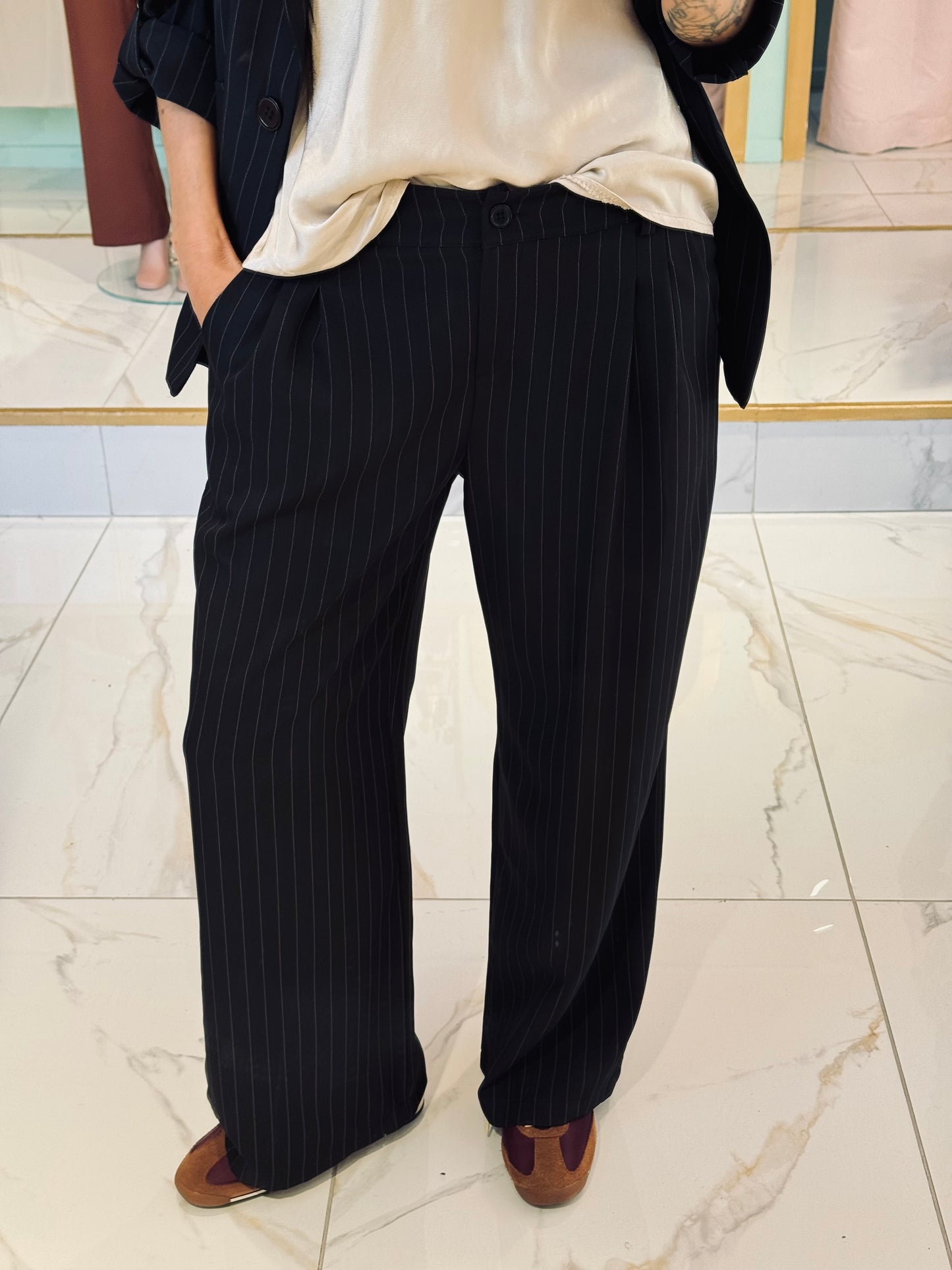 Ensemble tailleur fluide – Veste & pantalon noir