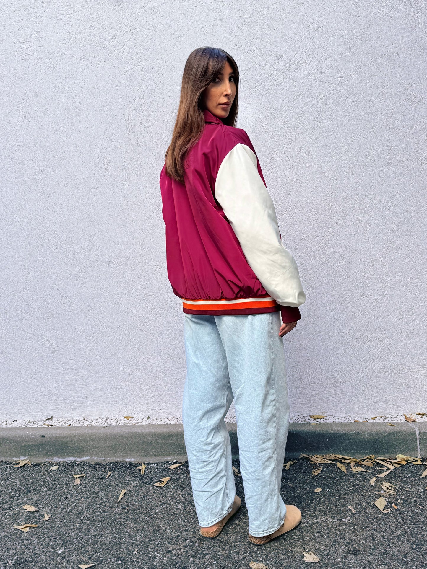 Blouson college brodé bicolore avec poches bordeaux