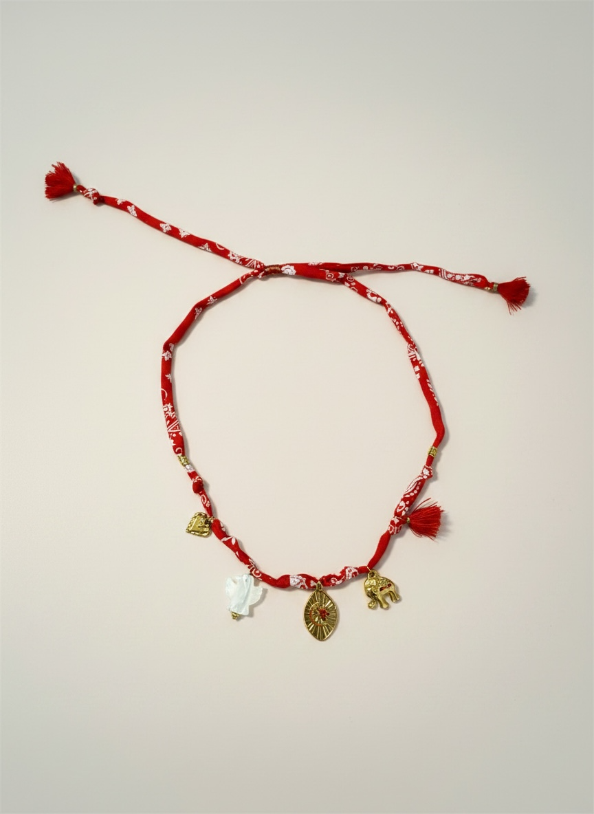 Collier cordon bandana & charms rouge