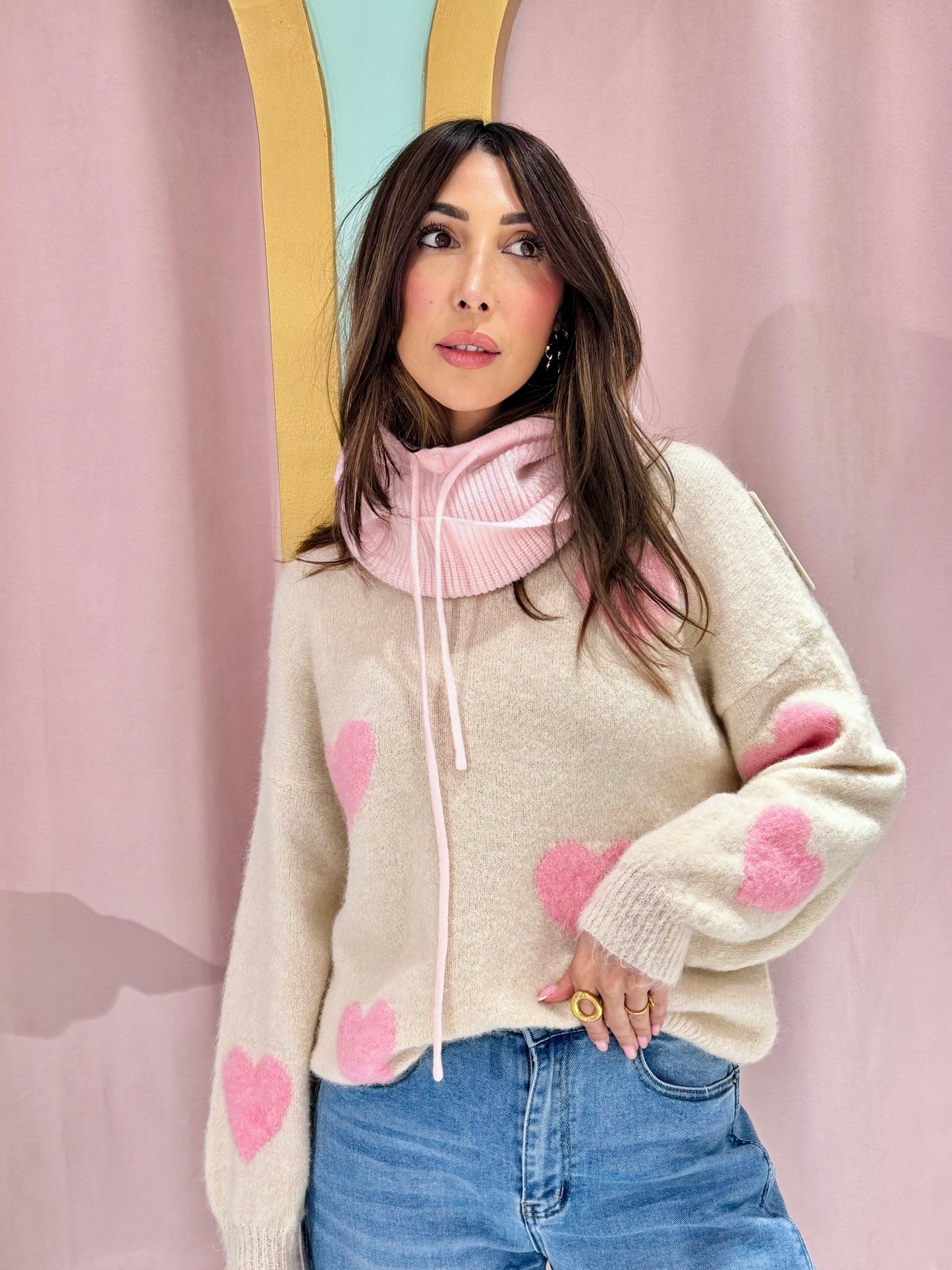 Cagoule capuche en maille rose pastel