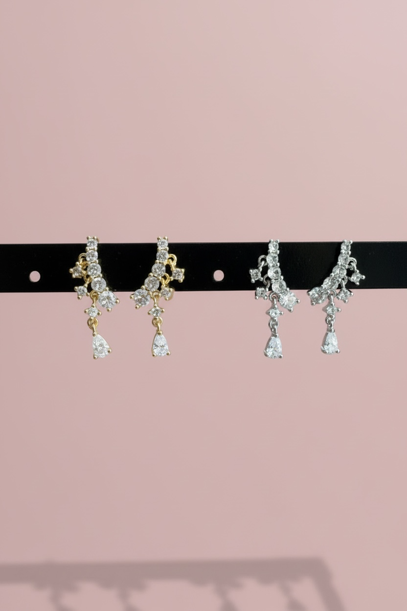Boucle d’oreille barre strass en cascade