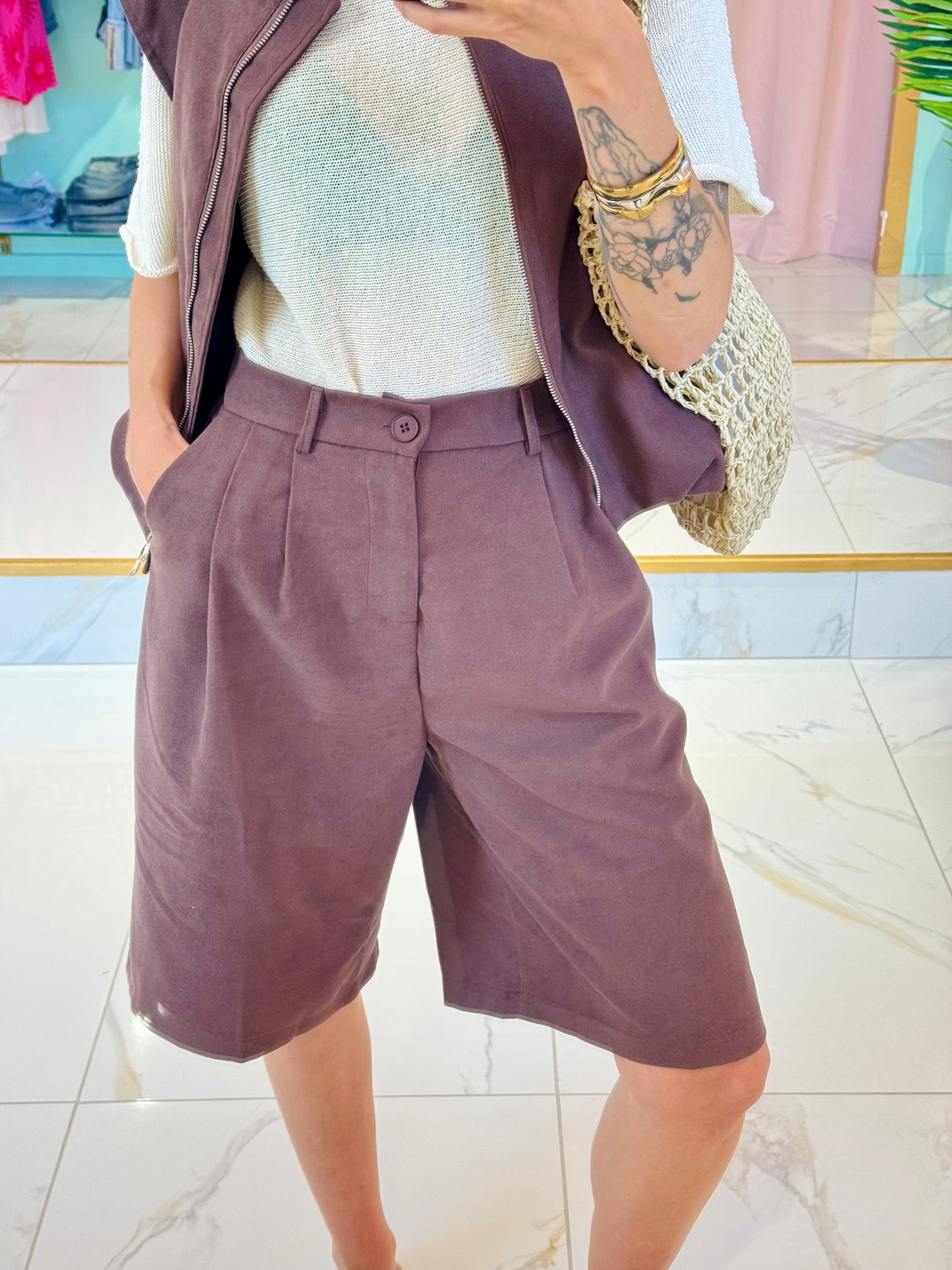 Bermuda ample effet nubuck – Purple Queen coloris chocolat
