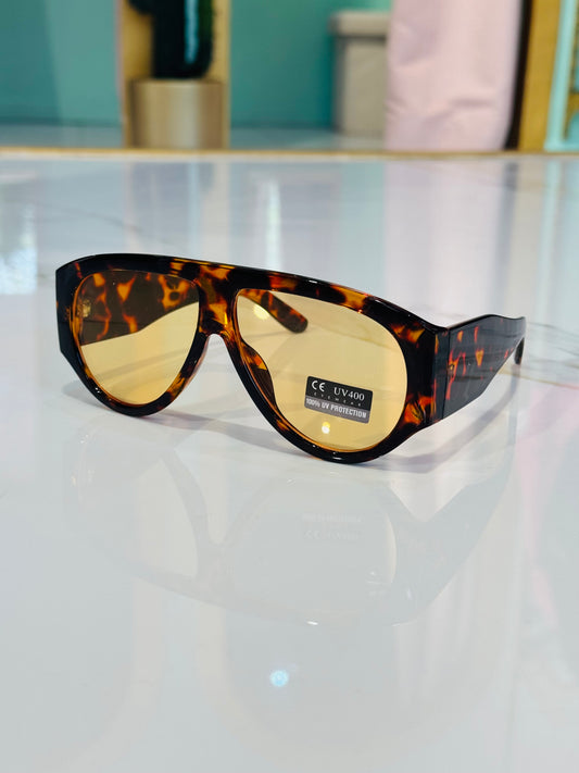 Lunette Isa ecaille de tortue  verre jaune