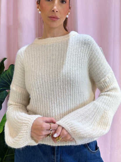 Pull tout doux à manches ballon crème