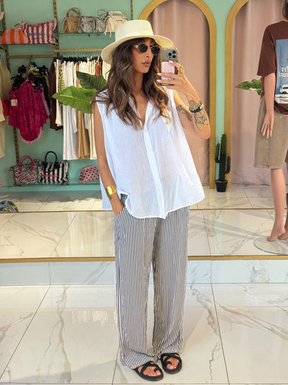 Blouse légère sans manches- blanche