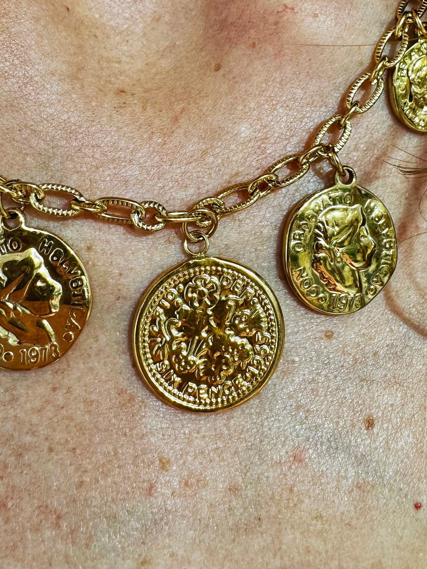 Collier pièces simple