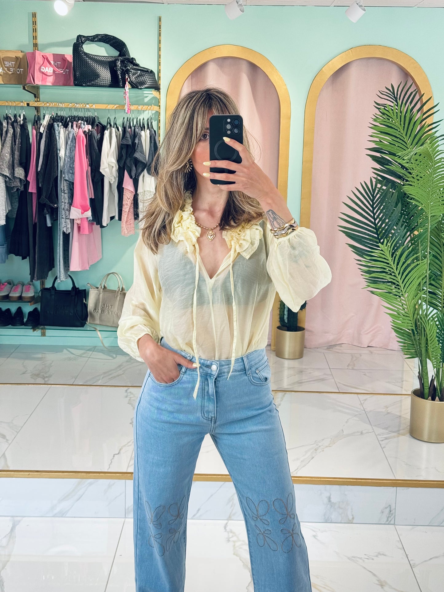Blouse transparente col froncé – Jaune