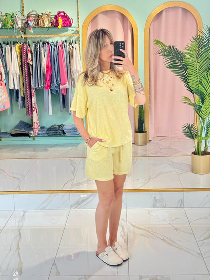 Ensemble éponge loose – Le look chill & stylé de l’été coloris jaune