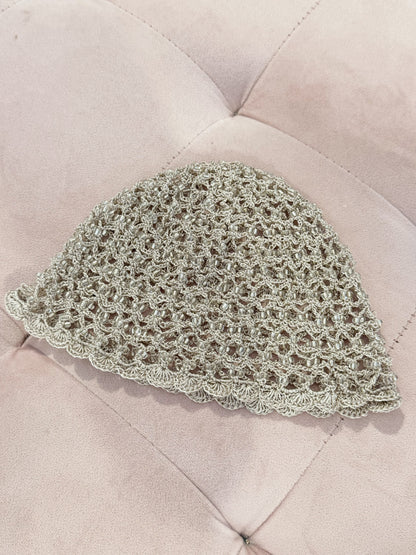 Bonnet filet entièrement perlé - beige