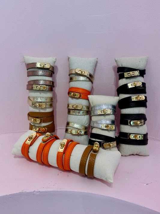 Bracelet dupe en cuir à boucles
