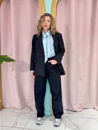 Chemise rayée avec épaulettes et cravate bleu