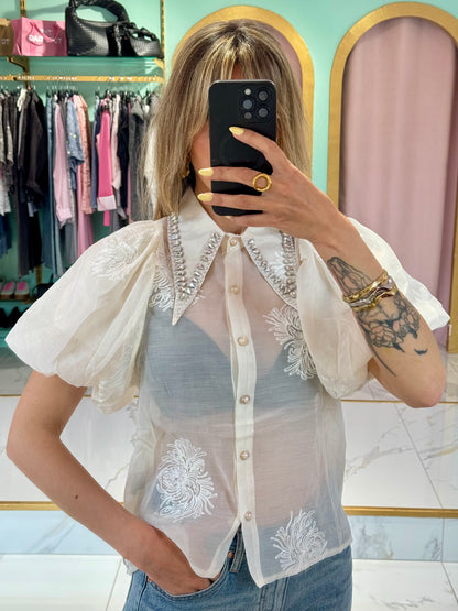Chemise transparente brodée à col strass