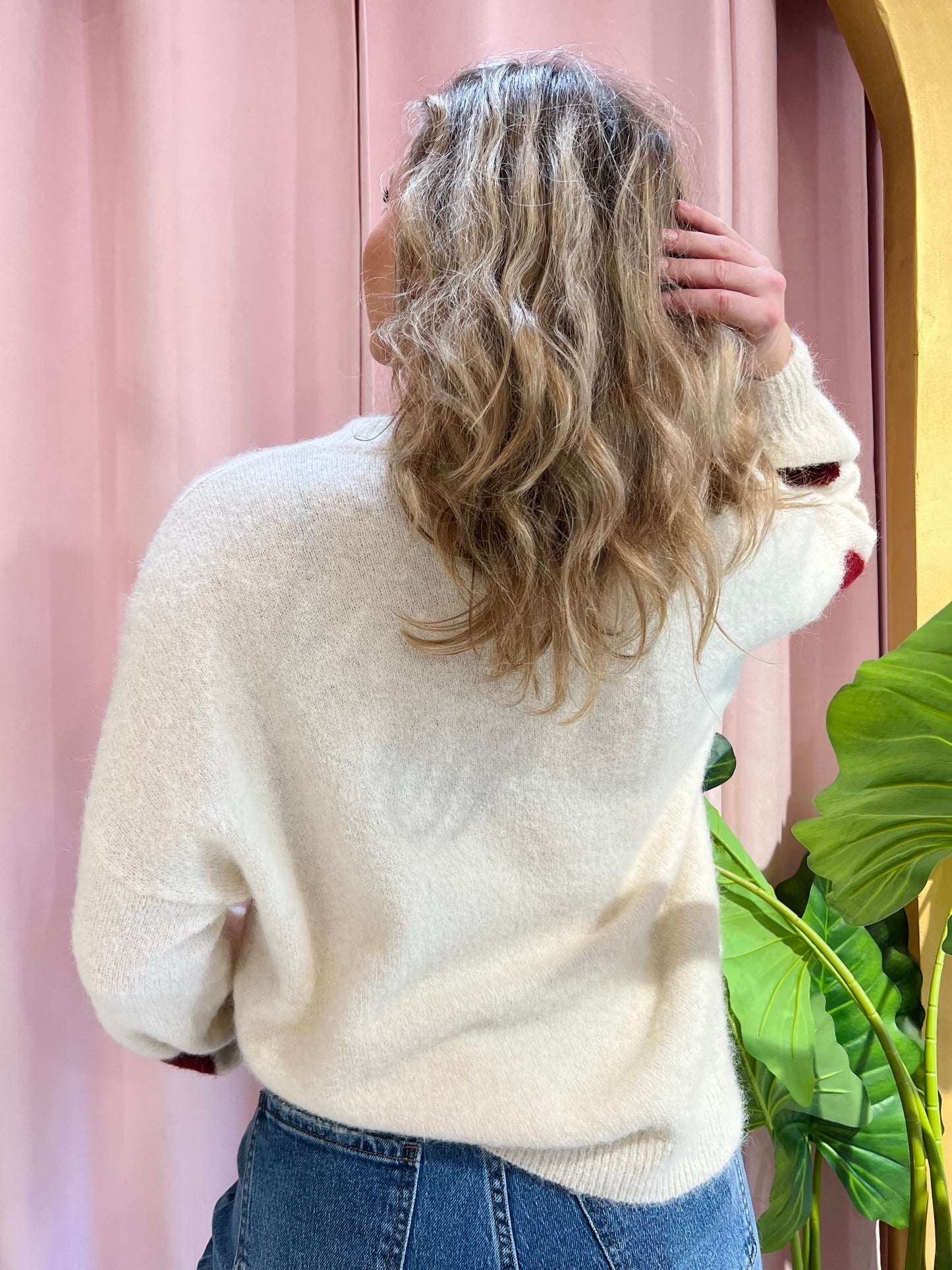 Pull doux à cœurs – crème/bordeaux