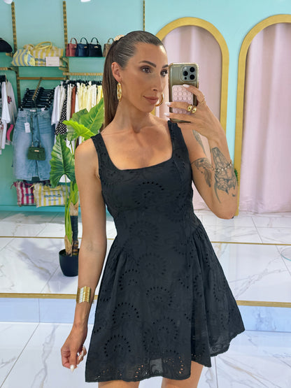 Robe crochet patineuse - noire