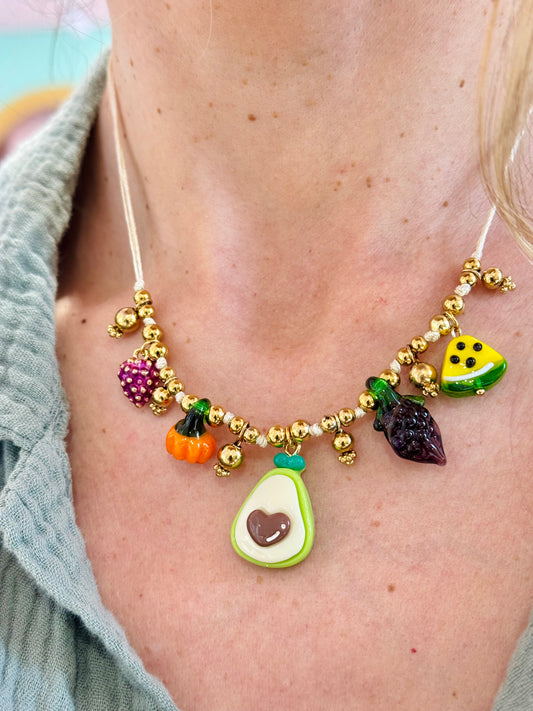 Collier charms sur cordon avocat & compagnie