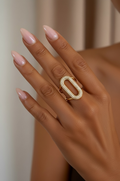 Bague strass ovale coloris or