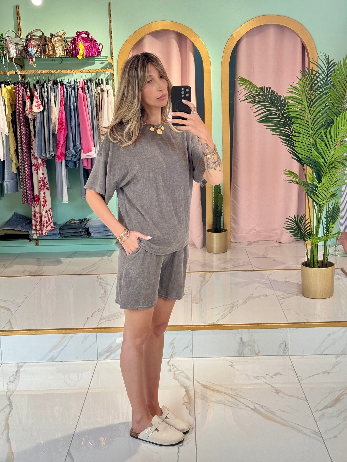 Ensemble éponge loose – Le look chill & stylé de l’été coloris gris