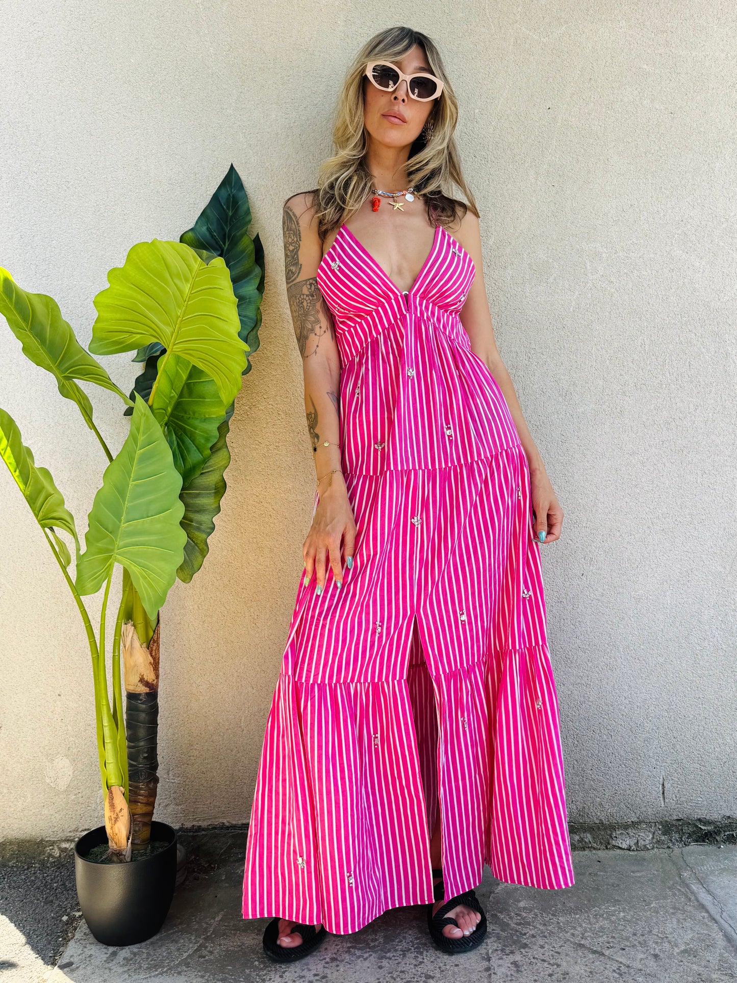 Robe longue Goa – rayures et strass rose