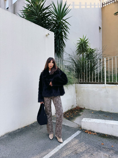 Manteau fausse fourrure noire