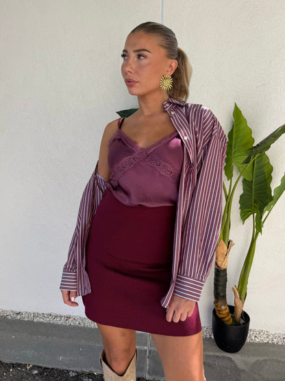 Jupe en maille bordeaux – Coupe trapèze