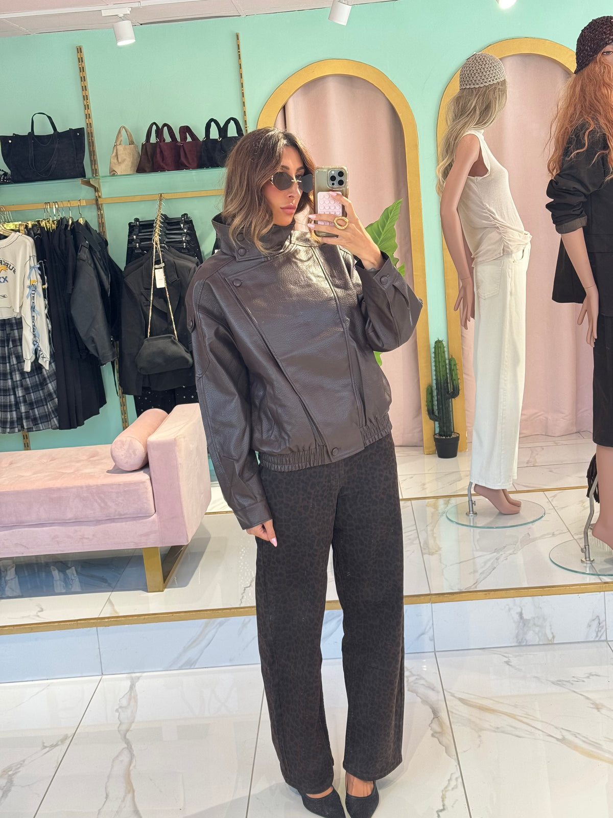 ✨ Veste Bomber en Simili Cuir Grainé à Col Montant Asymétrique – marron