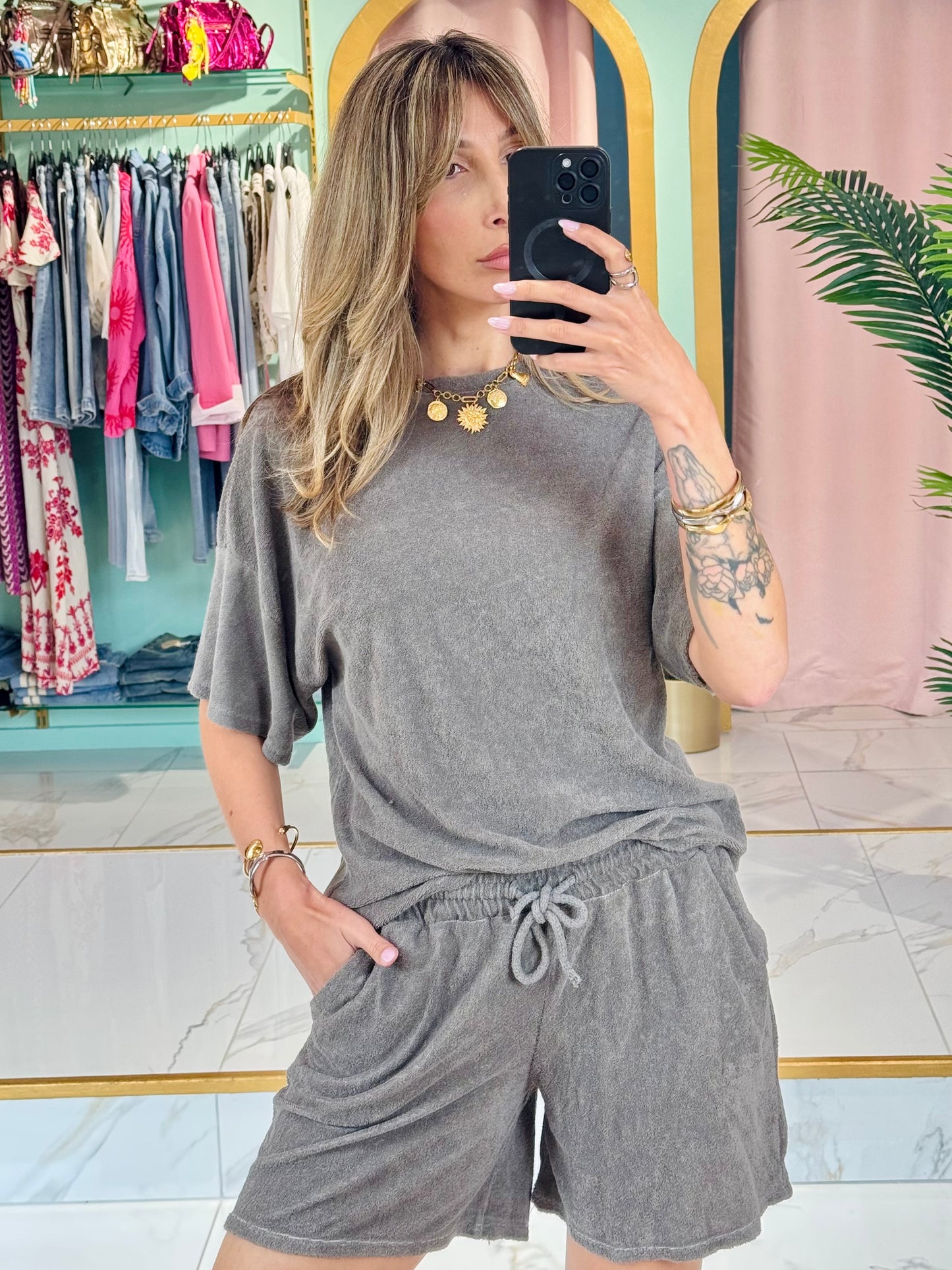 Ensemble éponge loose – Le look chill & stylé de l’été coloris gris