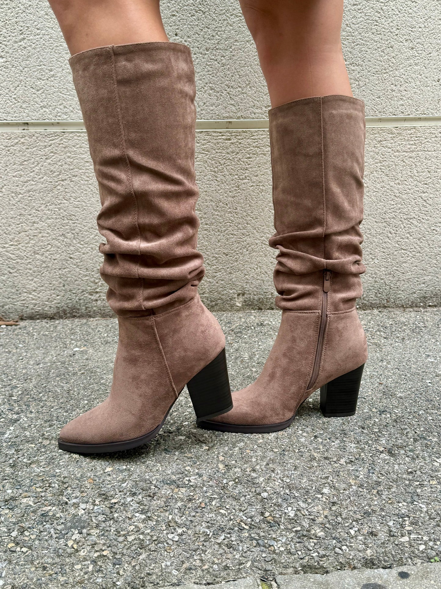 Bottes Hautes à Talons en Suédine Effet Froissé