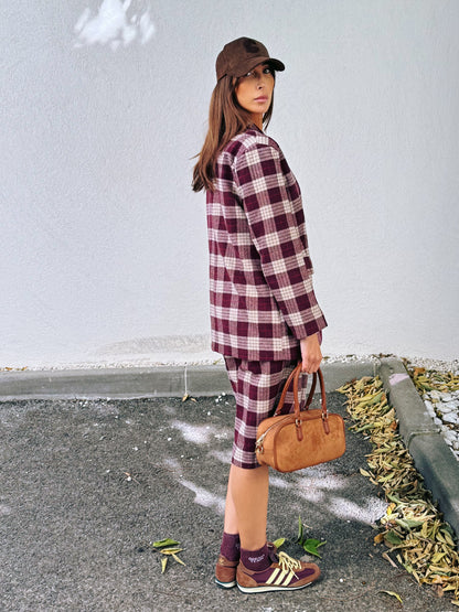 Ensemble veste tailleur & bermuda à carreaux bordeaux