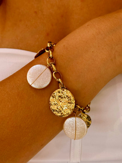 Bracelet  pampilles pièces or et nacre