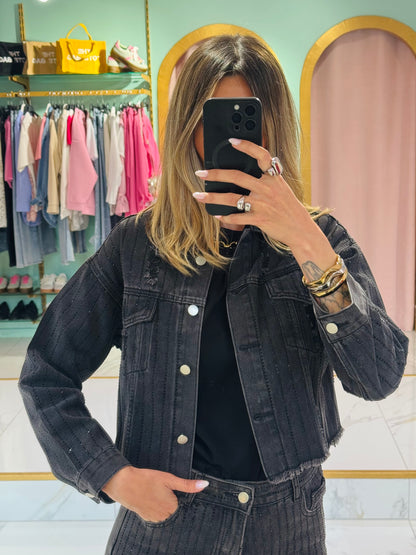 Veste en jean noir et strass