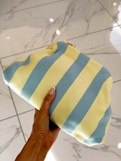 Pochette bleu et jaune